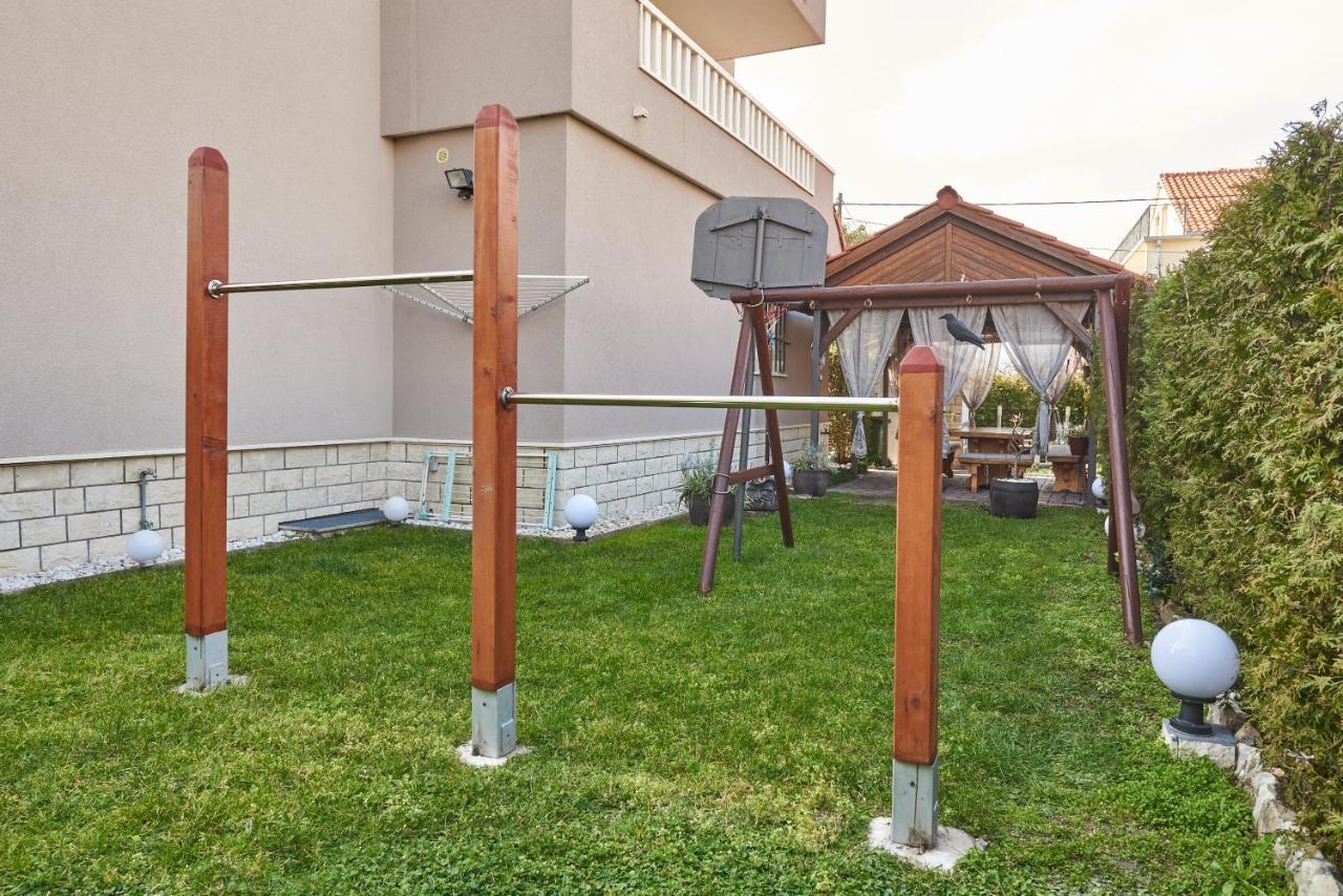 Lovric With Sea View Apartment Kastela